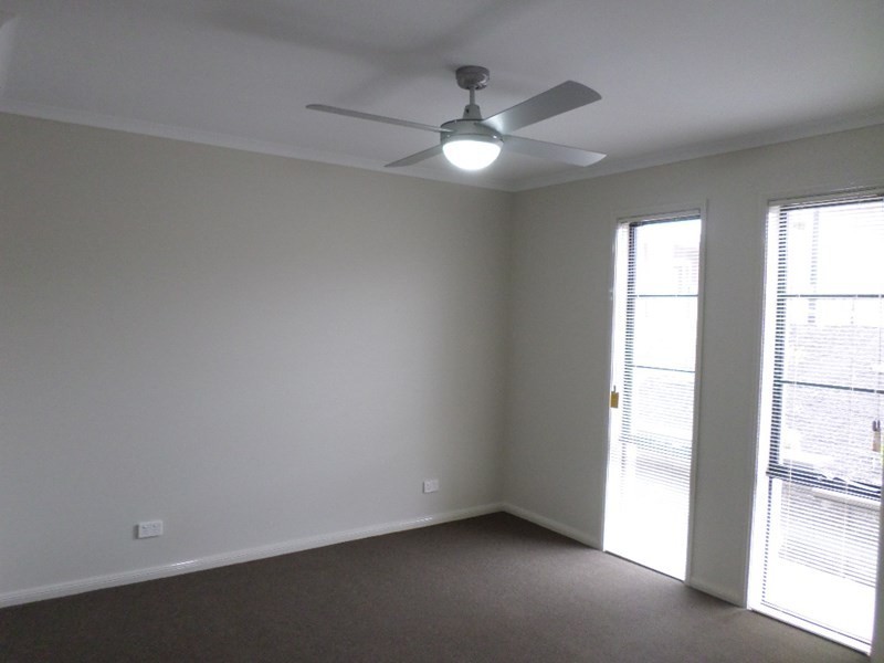 10 (lot 919) League Street, Seaford Meadows SA 5169