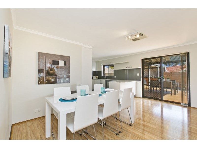 20 Jessica Street, Aberfoyle Park SA 5159