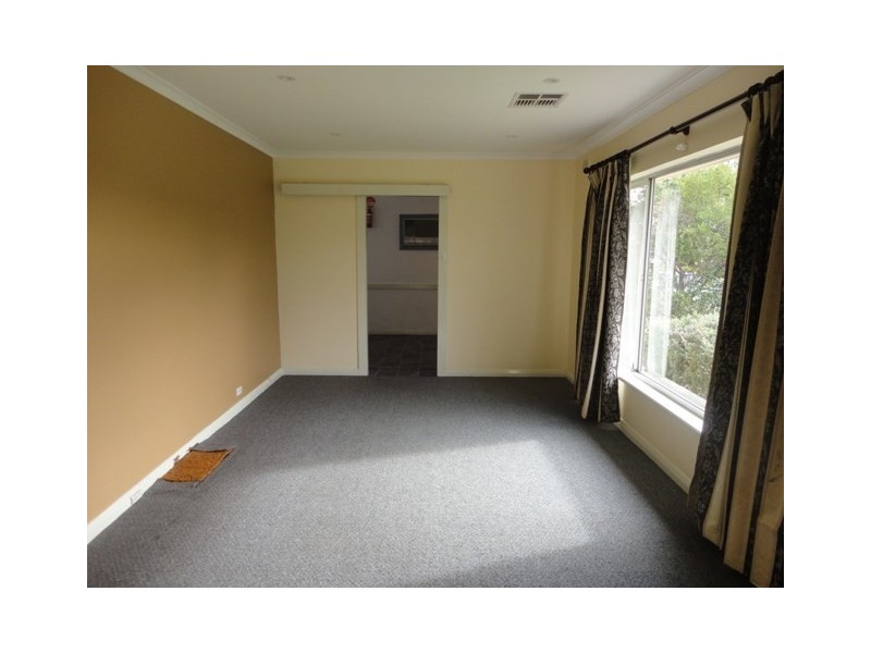 1 Pitcairn Avenue, Marion SA 5043