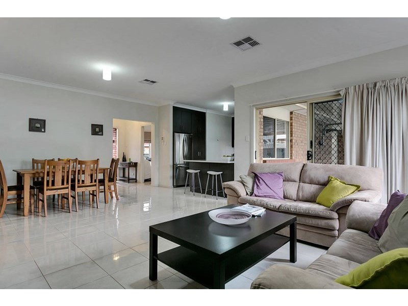 5 Newton Avenue, Clovelly Park SA 5042