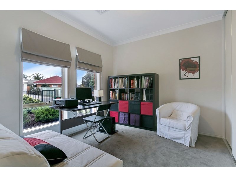 5 Newton Avenue, Clovelly Park SA 5042