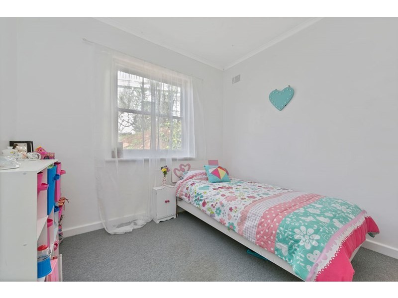 24 Cameron Avenue, Darlington SA 5047