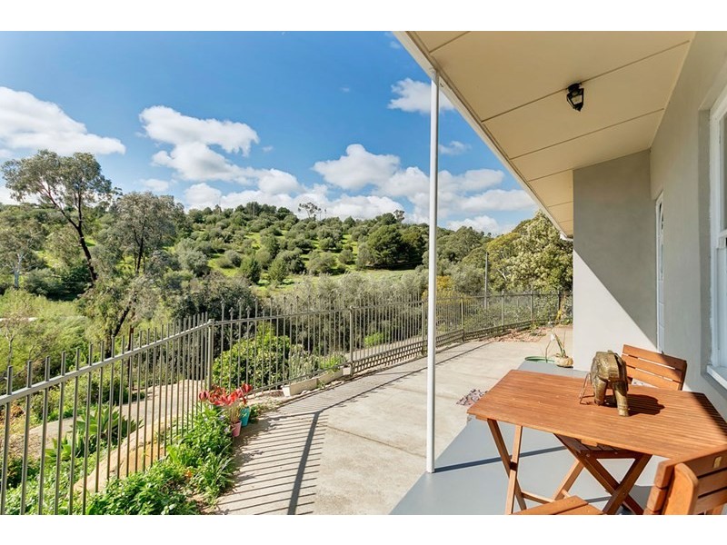 24 Cameron Avenue, Darlington SA 5047