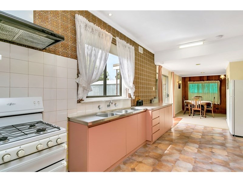 31 Ballara Avenue, Warradale SA 5046