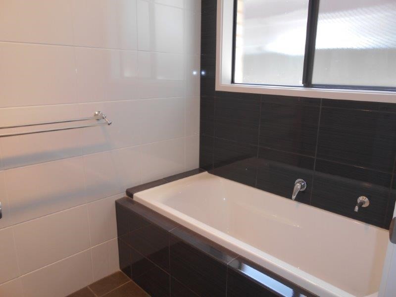 81 Warri Parri Drive, Flagstaff Hill SA 5159