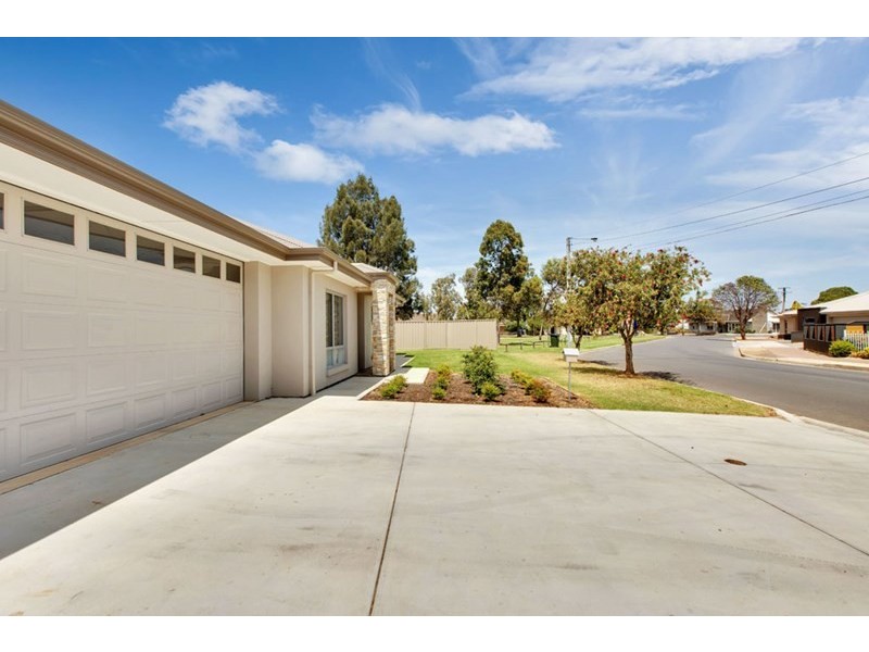 7 Day Street, North Brighton SA 5048