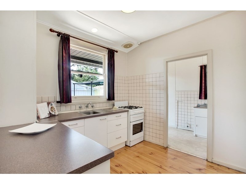4 Embert Street, Sturt SA 5047