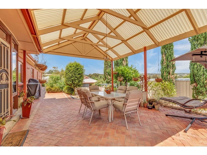 21 Merrivale Drive, Happy Valley SA 5159