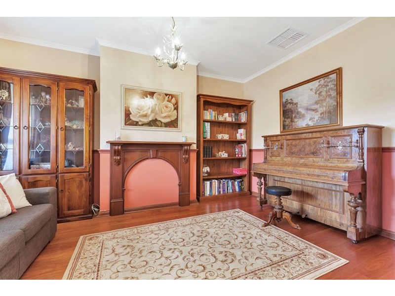 21 Merrivale Drive, Happy Valley SA 5159