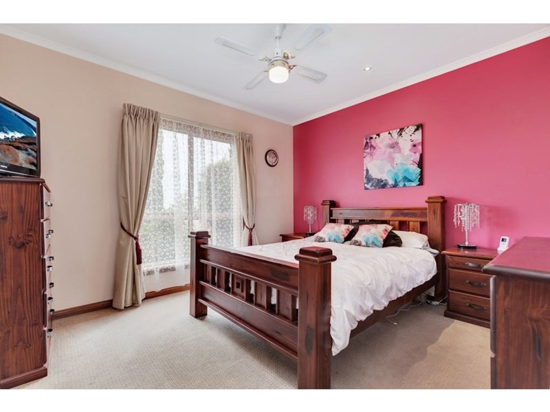 21 Merrivale Drive, Happy Valley SA 5159