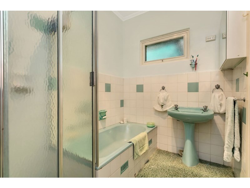 5 Riverside Drive, Bedford Park SA 5042