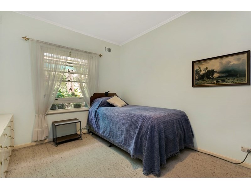 5 Riverside Drive, Bedford Park SA 5042