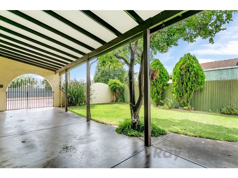 4 Newton Avenue, Clovelly Park SA 5042