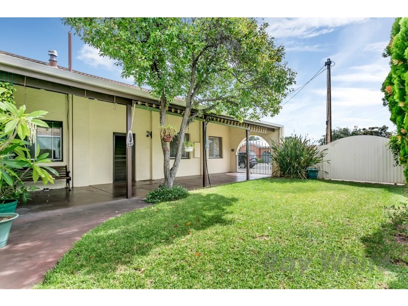 4 Newton Avenue, Clovelly Park SA 5042