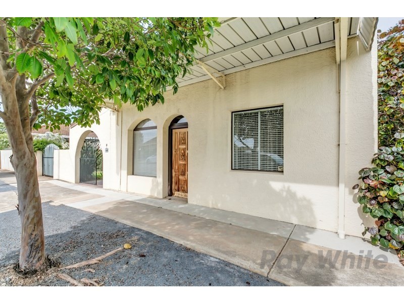 4 Newton Avenue, Clovelly Park SA 5042
