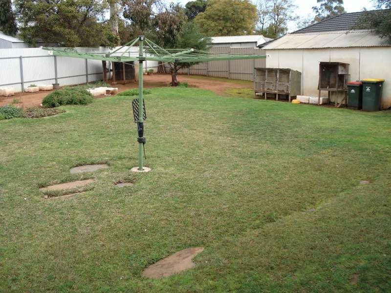 58 White Crescent, Seacombe Gardens SA 5047