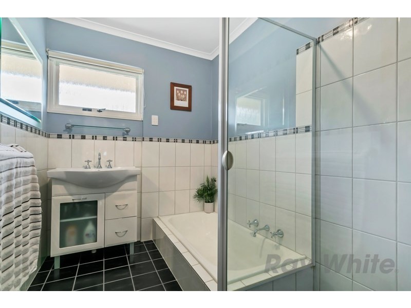 4 Deepdene Crescent, O’halloran Hill SA 5158