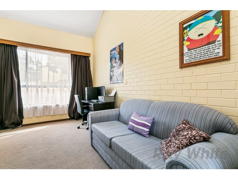 4 Deepdene Crescent, O’halloran Hill SA 5158