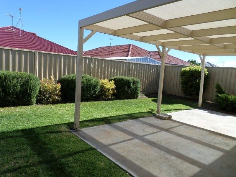 4 Deck Crescent, Seaford Meadows SA 5169