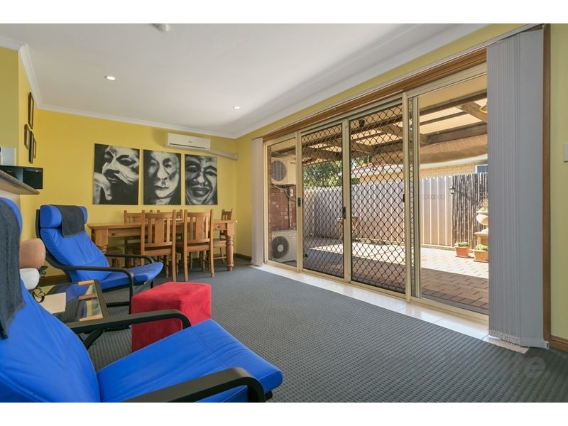 2/2 Avalon Road, Marion SA 5043