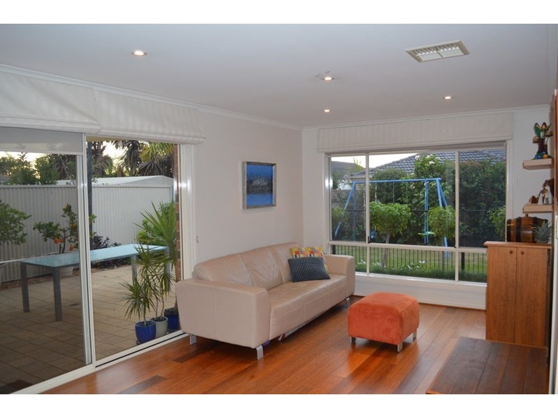 24 Mcfarlane Avenue, Mitchell Park SA 5043