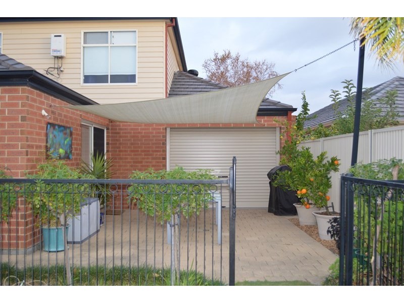 24 Mcfarlane Avenue, Mitchell Park SA 5043