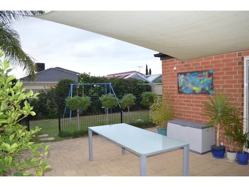 24 Mcfarlane Avenue, Mitchell Park SA 5043