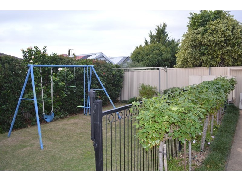 24 Mcfarlane Avenue, Mitchell Park SA 5043