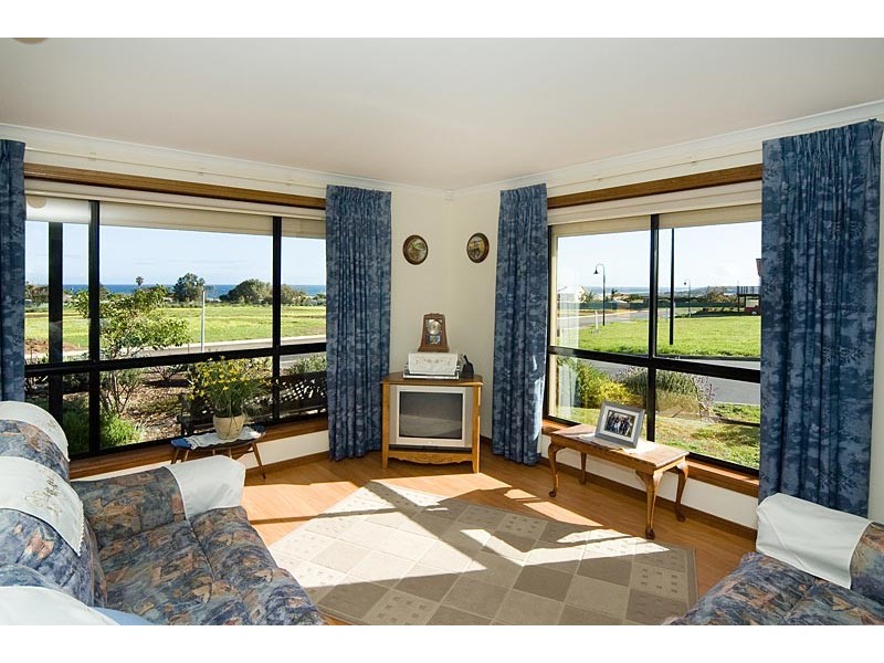 12 Arcadia Crescent, Sellicks Beach SA 5174