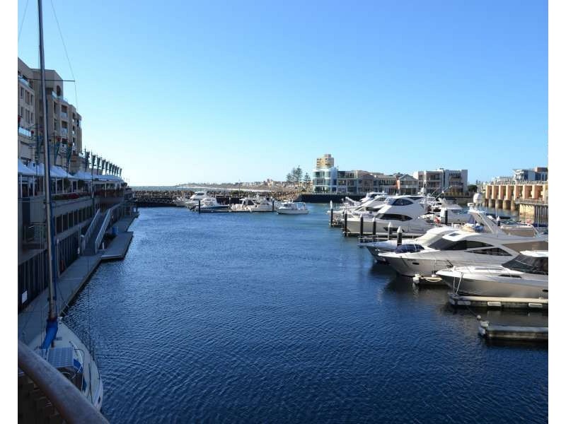 333/4 Holdfast Promenade, Glenelg SA 5045