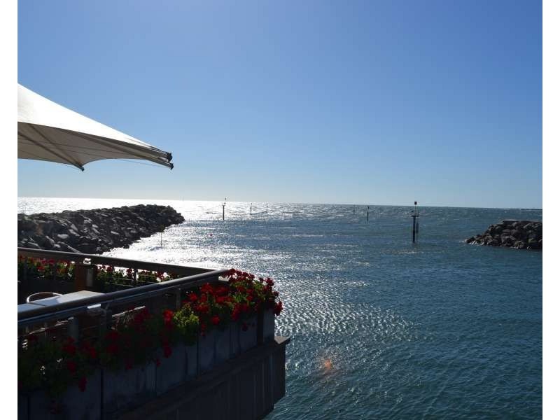 333/4 Holdfast Promenade, Glenelg SA 5045