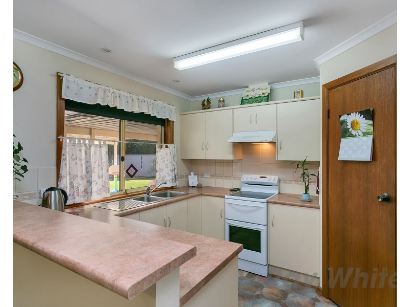 27 Garwood Avenue, Strathalbyn SA 5255