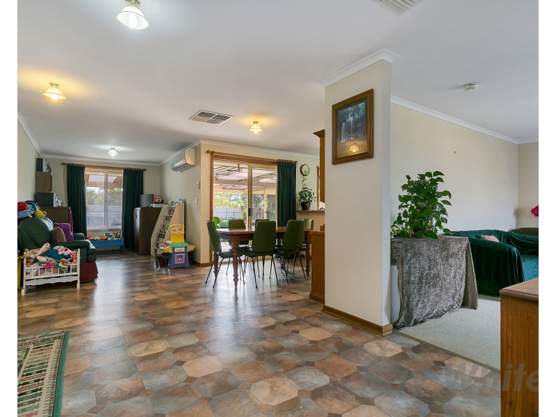 27 Garwood Avenue, Strathalbyn SA 5255