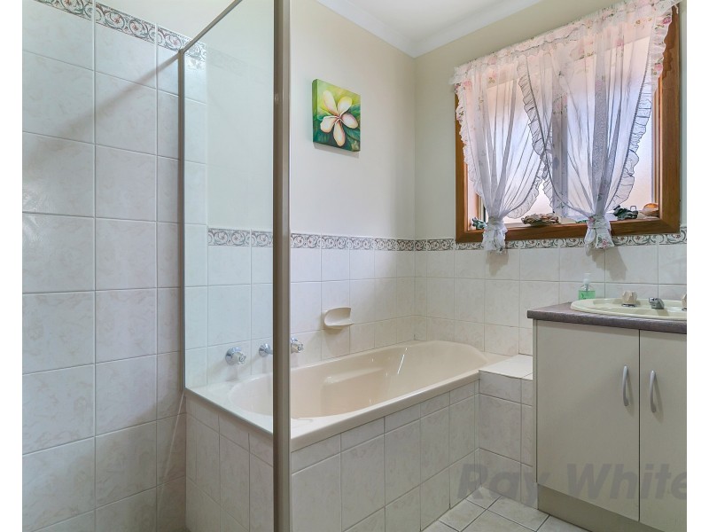 27 Garwood Avenue, Strathalbyn SA 5255