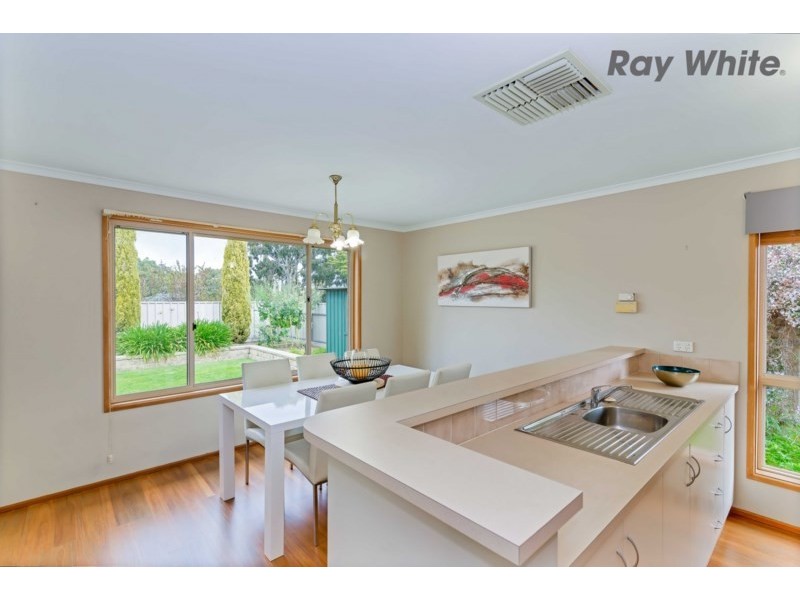 42 Jeanette Crescent, Aberfoyle Park SA 5159