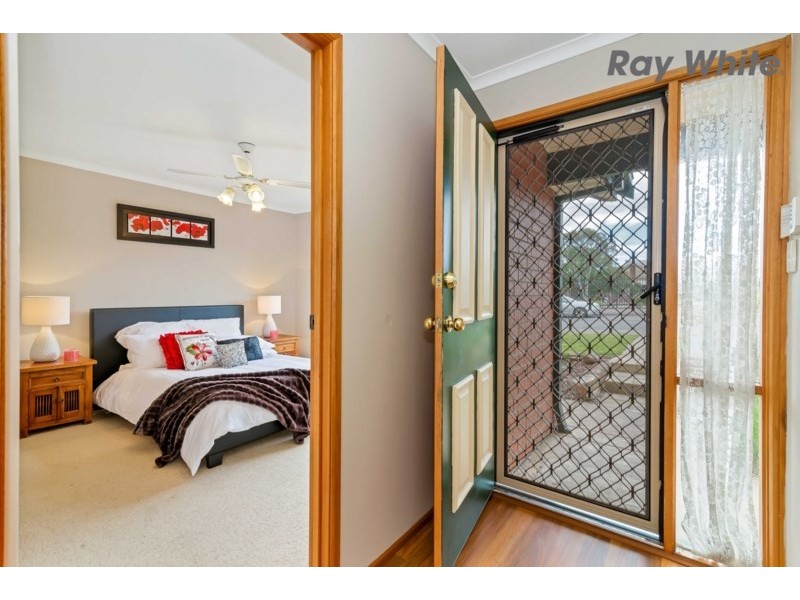 42 Jeanette Crescent, Aberfoyle Park SA 5159