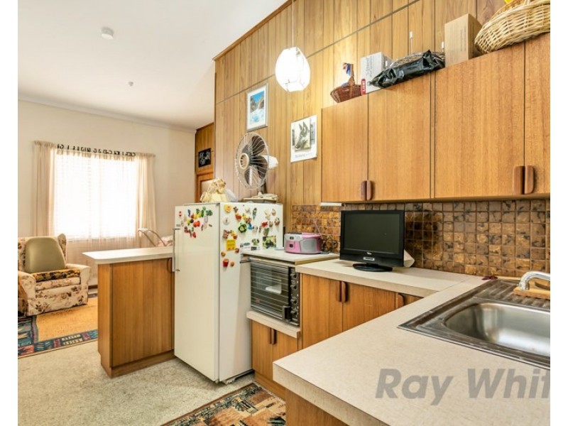 4 Newton Avenue, Clovelly Park SA 5042