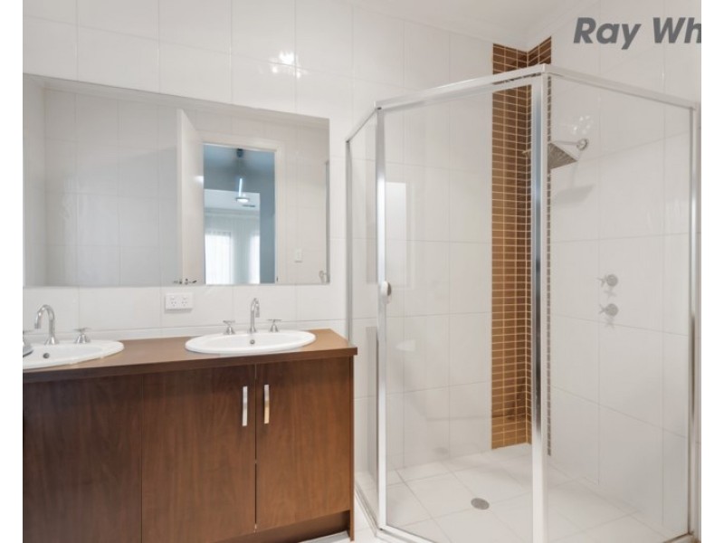 1 St Vincents Avenue, Hallett Cove SA 5158