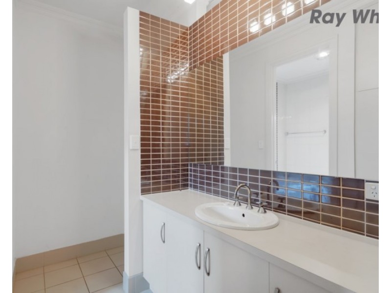 1 St Vincents Avenue, Hallett Cove SA 5158