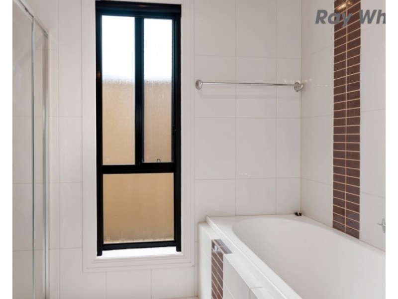 1 St Vincents Avenue, Hallett Cove SA 5158