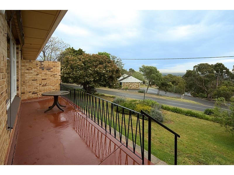 2/52 Hillcrest Drive, Eden Hills SA 5050