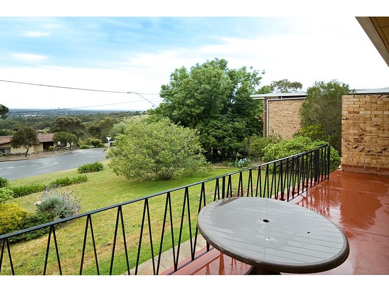 2/52 Hillcrest Drive, Eden Hills SA 5050