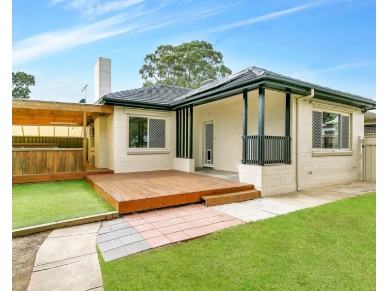 17 York Avenue, Clovelly Park SA 5042