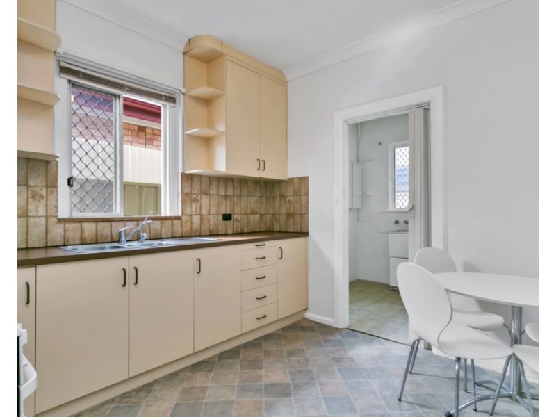 17 York Avenue, Clovelly Park SA 5042