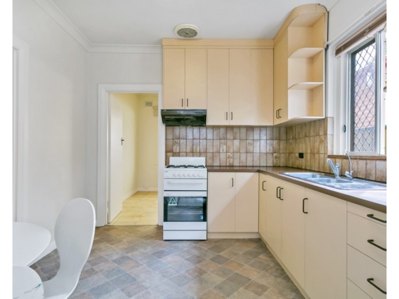 17 York Avenue, Clovelly Park SA 5042