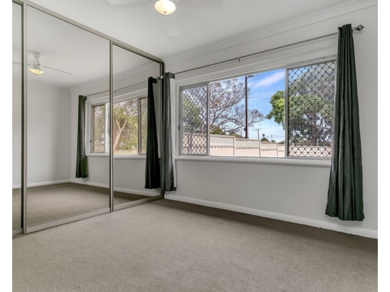 17 York Avenue, Clovelly Park SA 5042