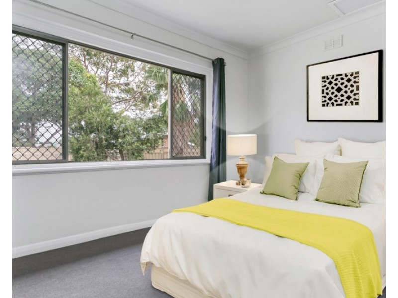 17 York Avenue, Clovelly Park SA 5042