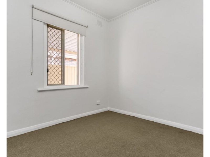 17 York Avenue, Clovelly Park SA 5042