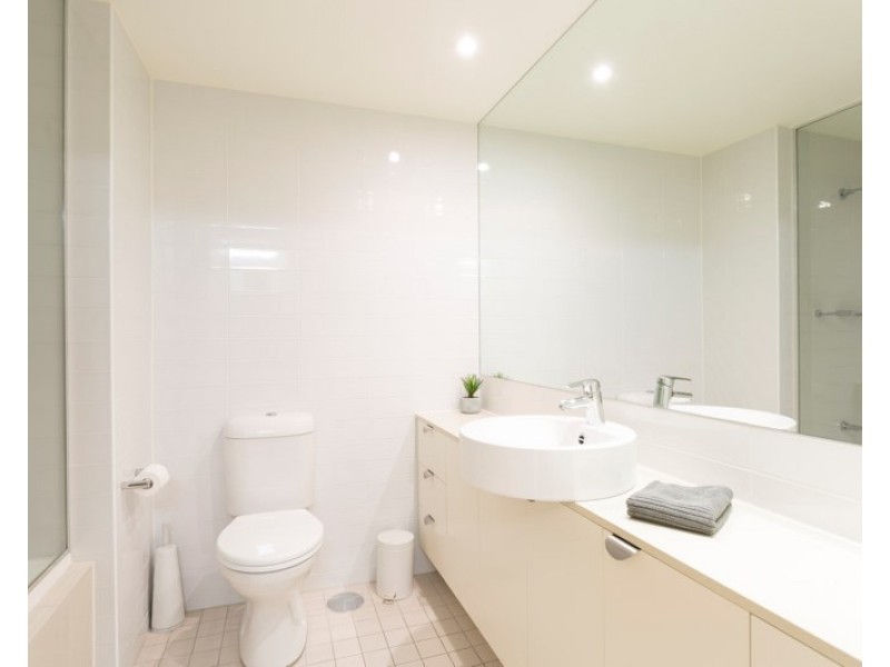 807/19 Holdfast Promenade, Glenelg SA 5045