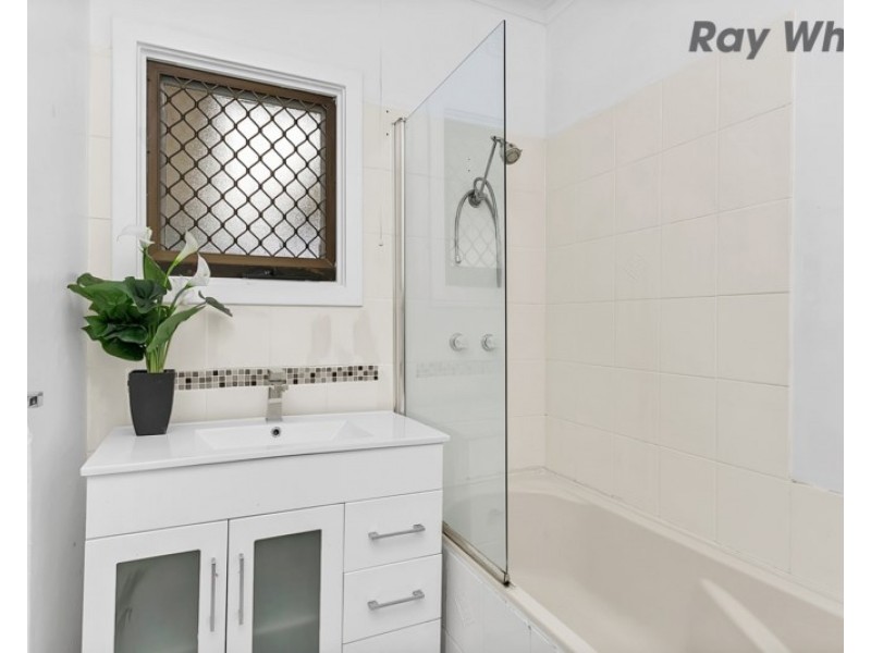 10 Norongo Street, O’sullivan Beach SA 5166